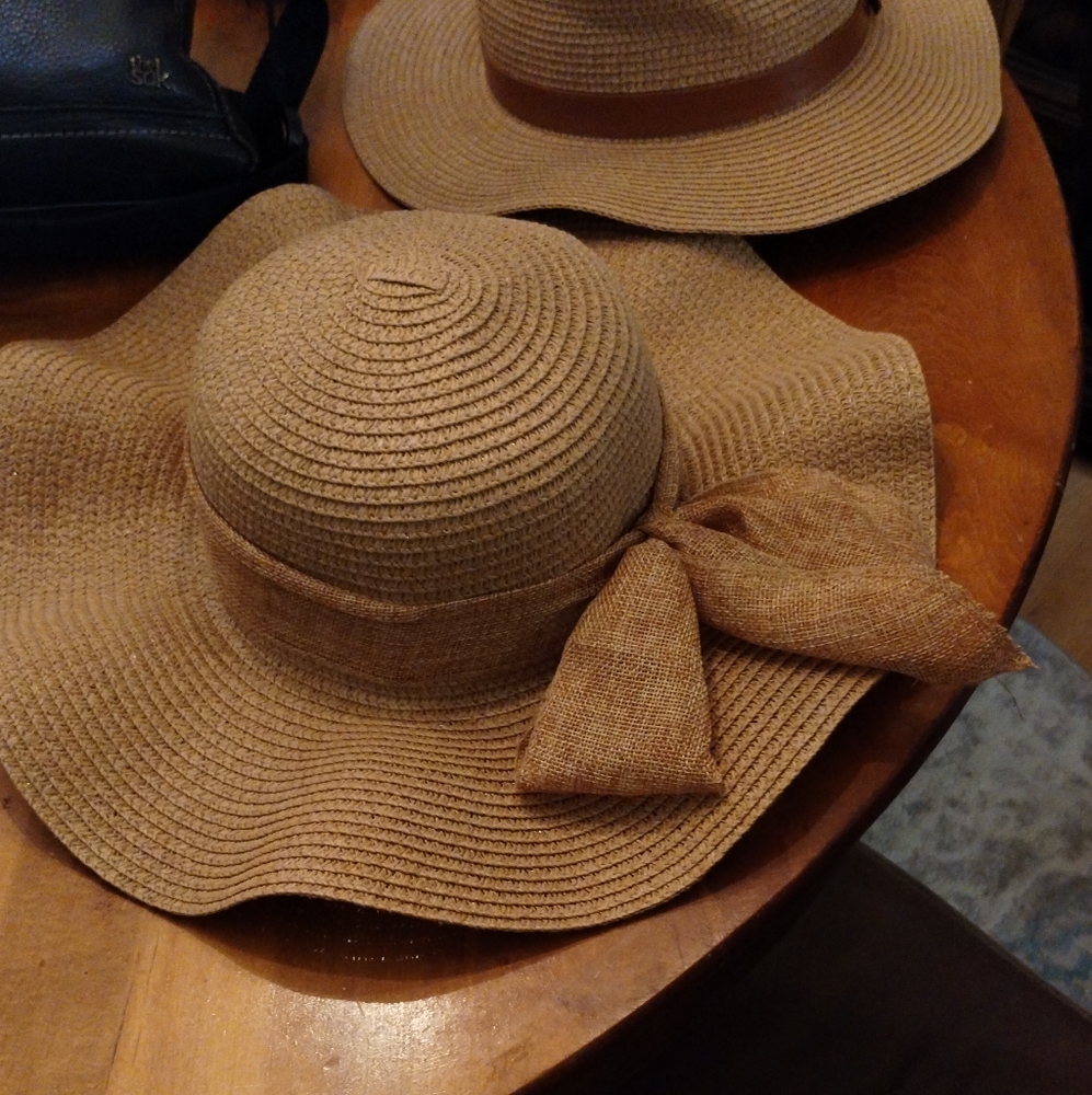 Elegant Tan Sun Hat with Bow